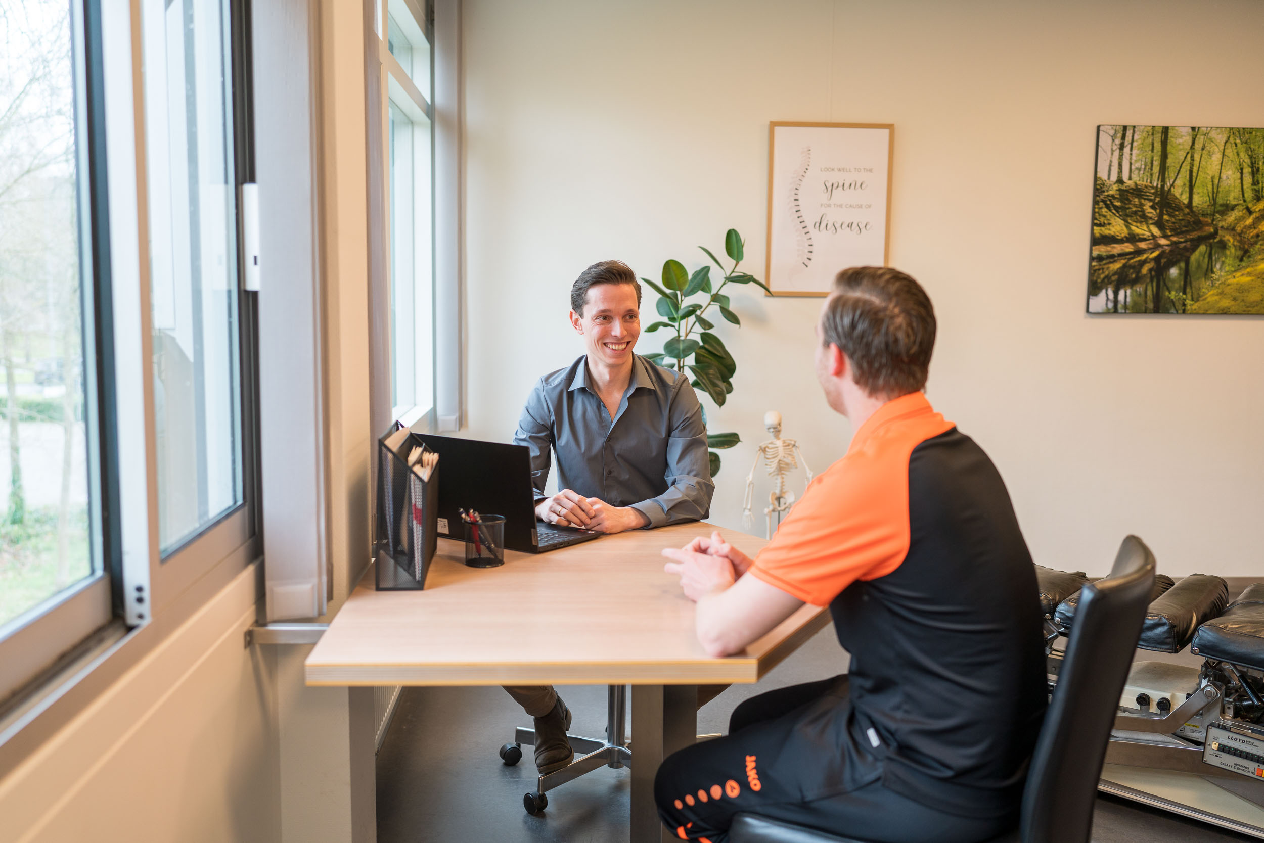 Chiropractie Hilversum - Specialist in nek-, rug-, en bekkenklachten
